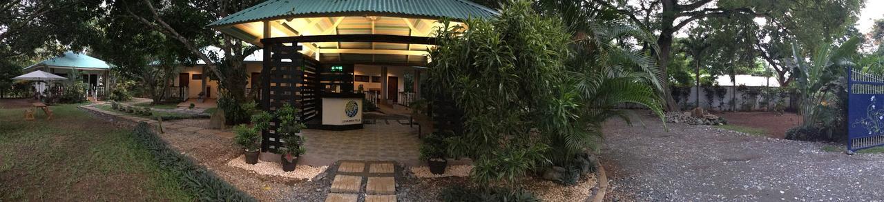 Ls Garden Villa Puerto Princesa Extérieur photo